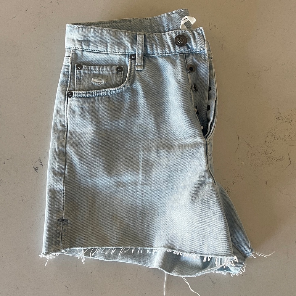 Rag & Bone Vintage Cut-off Light Denim Short - Picture 6 of 8